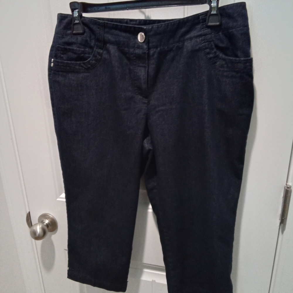 2-$10... New Directions Size 10 Petite Dark Blue Denim Capris